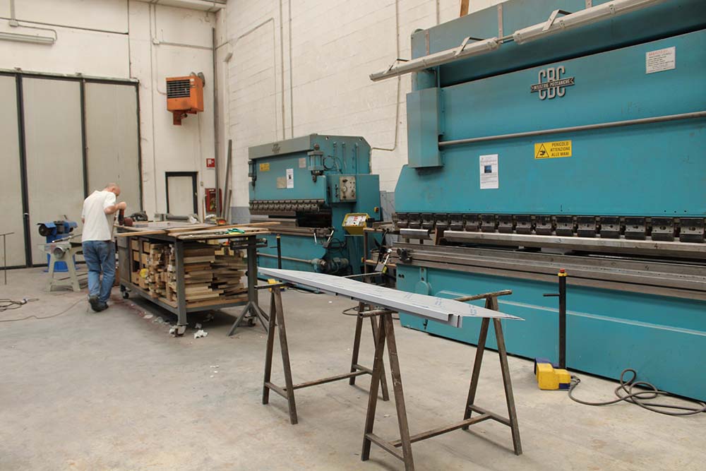 produzione-arredmanti-ristoranti-bar-negozi09