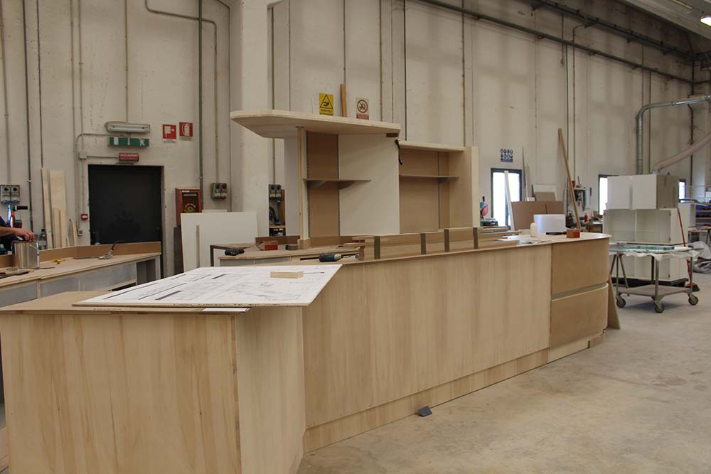 produzione arredamento